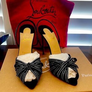 Christian Louboutin, Arabora 100 black heels suede, worn once very new.
